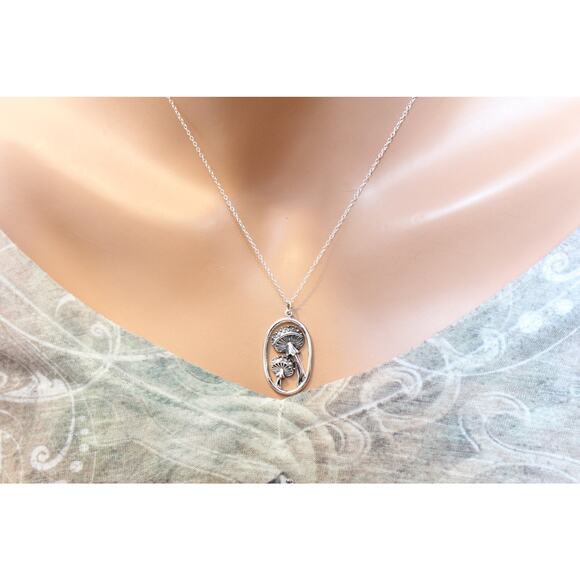 Sterling Silver Agaric Mushroom Charm Oval Necklace, Agaric Mushroom Necklace - Picture 3 of 3